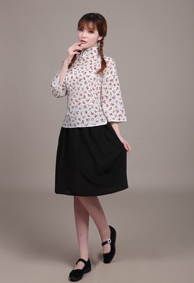 供應(yīng)畢業(yè)合照學(xué)士服、五四青年服租賃