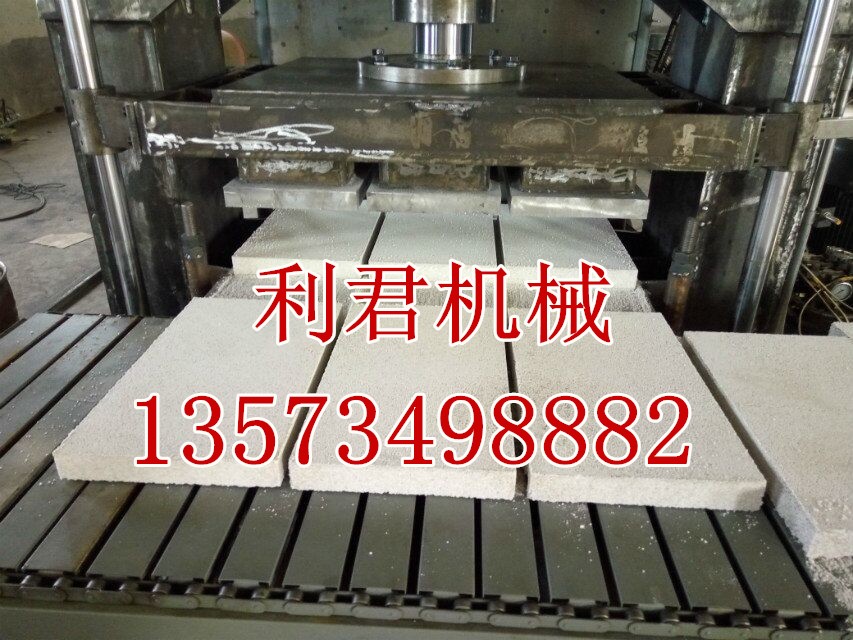 珍珠巖防火板設(shè)備 市場(chǎng)需求量大