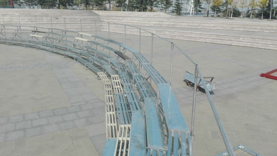 長沙哪里可以拍千人集體照 長沙洗大照片價格？哪里有長沙會議合影站人階梯？