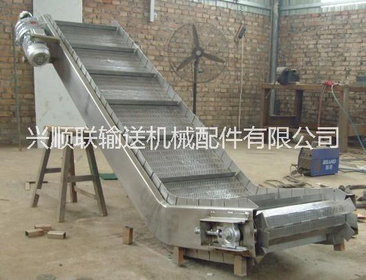 供應(yīng)鏈板輸送機(jī)生產(chǎn)廠家 鏈條輸送機(jī) 鏈條輸送線 鏈板輸送機(jī) 轉(zhuǎn)彎?rùn)C(jī)、爬坡輸送機(jī)、裝車輸送機(jī)廠家