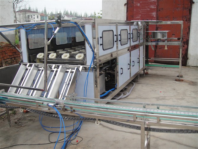 桶裝飲用水灌裝機