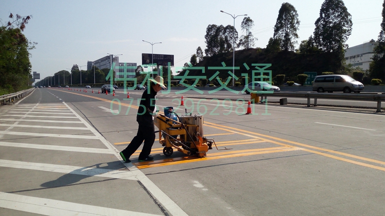 專業(yè)通道劃線 高速路劃線 交通安全道路熱熔劃線