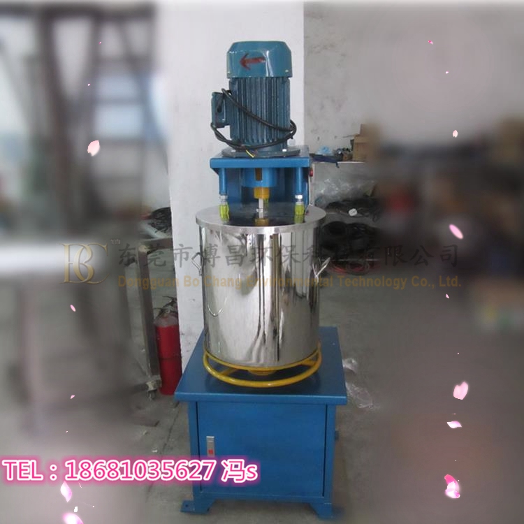 供應(yīng)塑料打粉機(jī) 100kg打粉機(jī)價(jià)格全不銹鋼材質(zhì)經(jīng)久耐用。