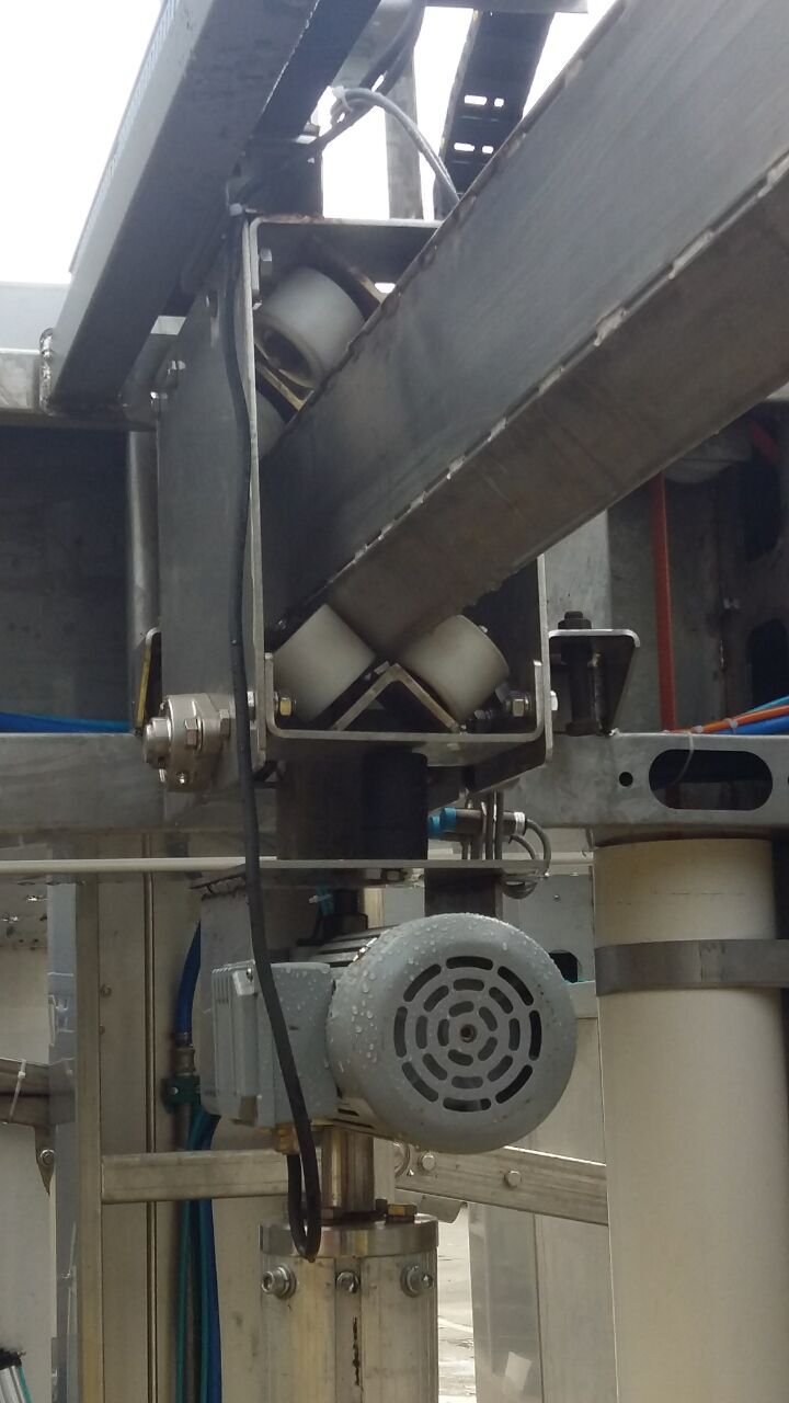安露洗車機(jī)招募代理商 龍門5刷自動(dòng)洗車機(jī)不銹鋼材料全國代理價(jià)供應(yīng)