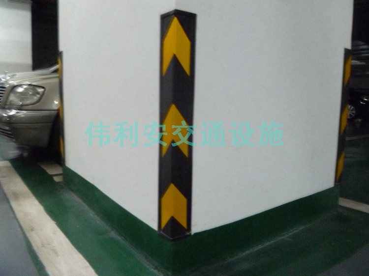 反光護角 鋁板警示反光護墻角 金屬護角停車場交通設(shè)施 鋁材護角