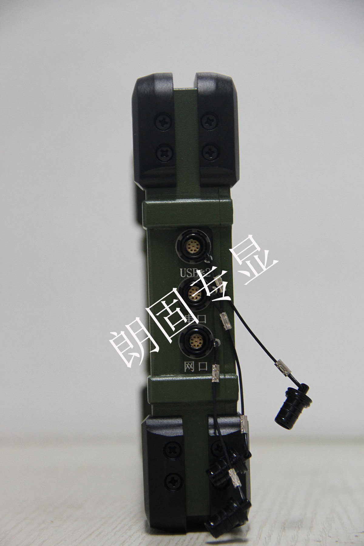 正陽(yáng)瑞馳10.1寸加固型手持機(jī)