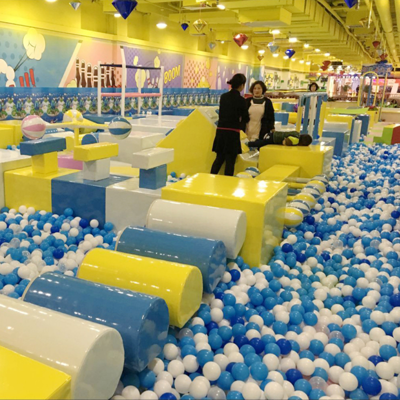 18088266207昆明廠家百萬(wàn)海洋球場(chǎng)池