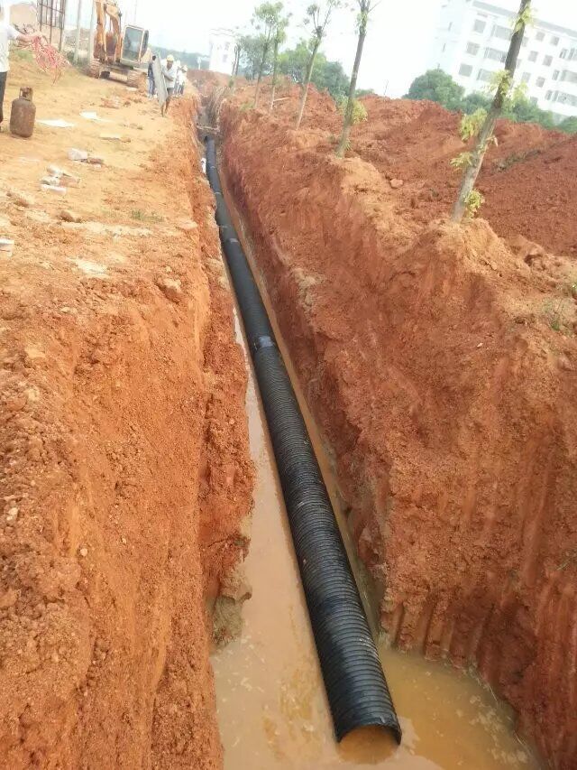 西藏 hdpe鋼帶纏繞管廠家（找大通管道）