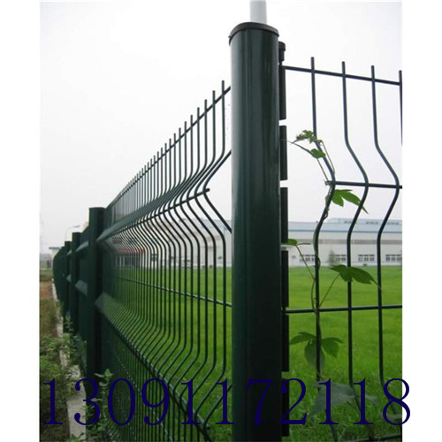 耀佳護欄網(wǎng)  桃型柱護欄網(wǎng)