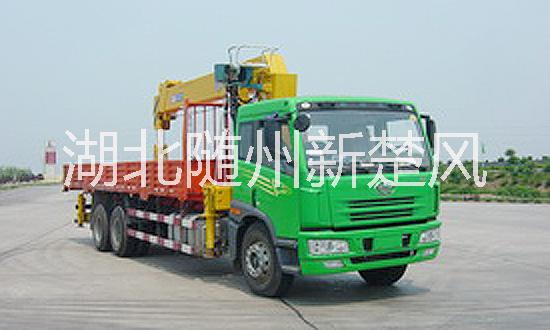 清倉 清倉楚風(fēng)后八輪平板運(yùn)輸車  供應(yīng)35噸挖機(jī)平板車直銷