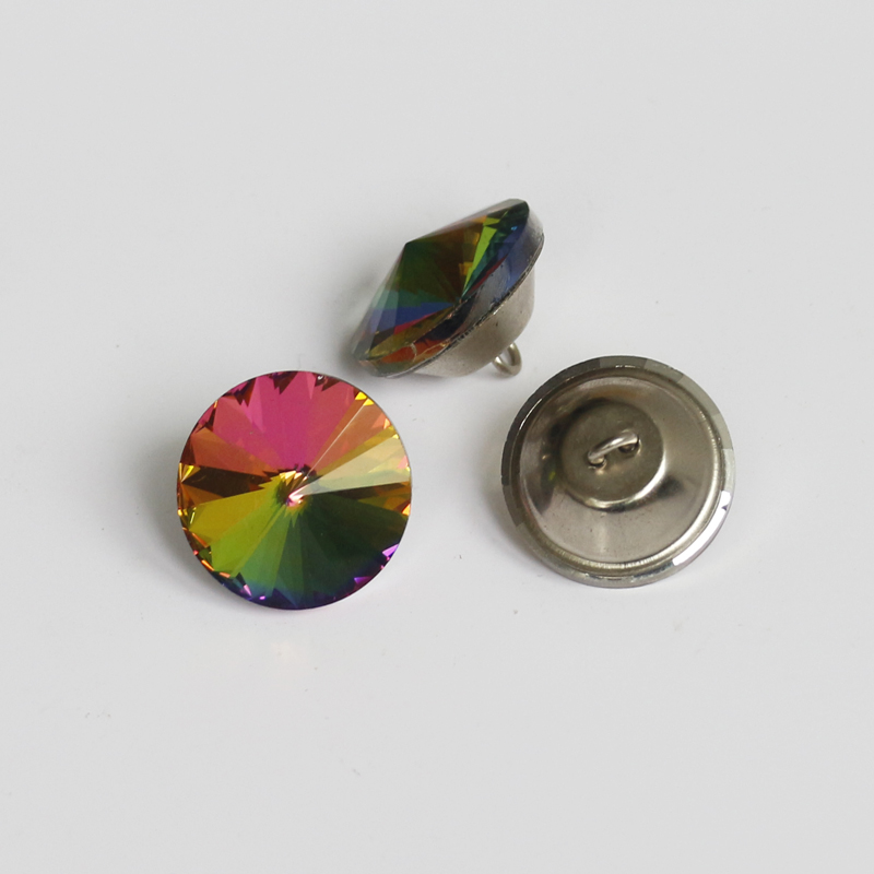 軟包水晶鉆 天藝軟包水晶鉆 出現在千萬家庭的軟包水晶鉆  沙發(fā)軟包水晶鉆