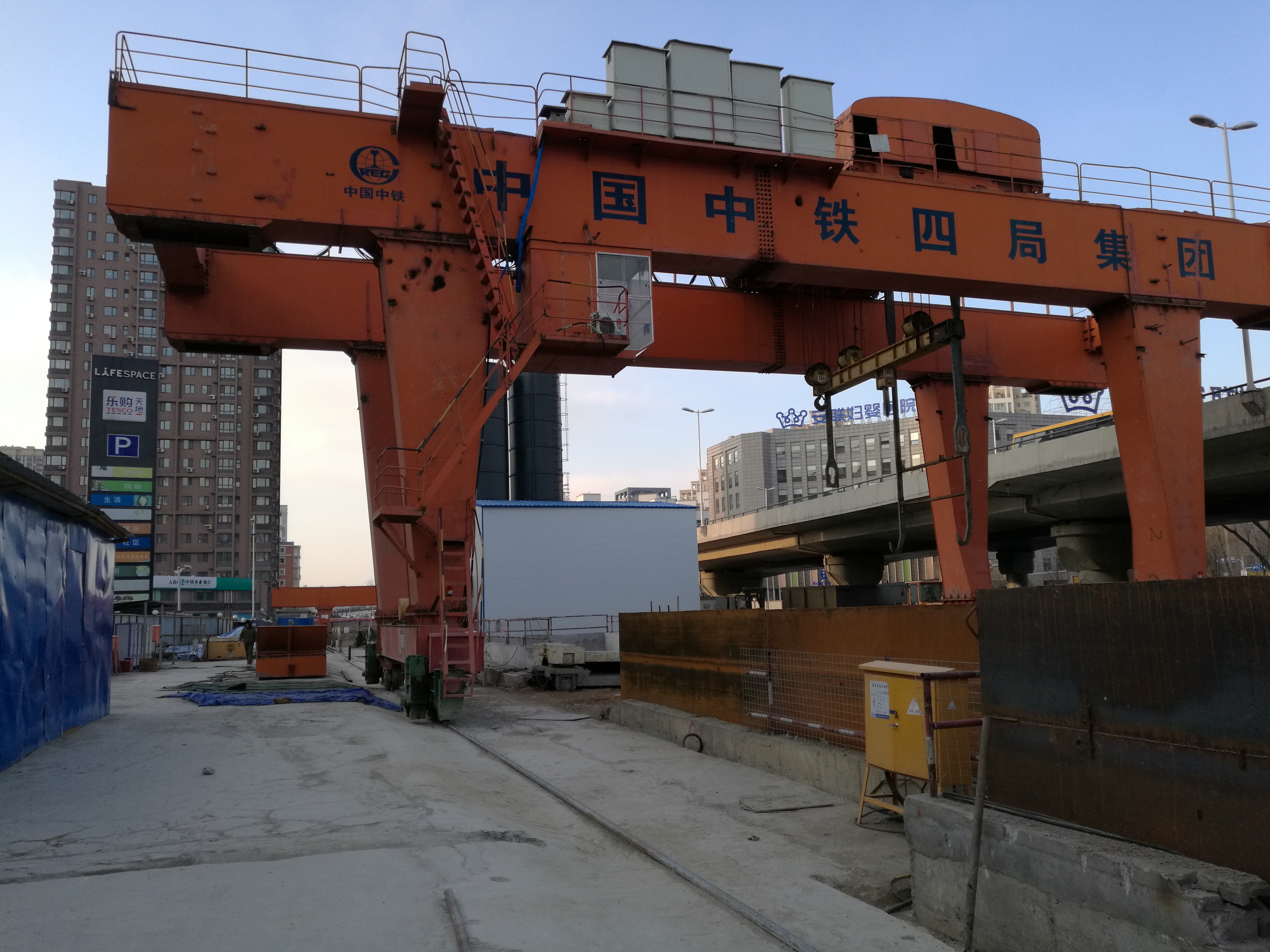 遼寧門(mén)式起重機(jī)制造商 門(mén)式起重機(jī) 門(mén)式起重機(jī)制造商