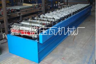 鑫寶盛廠家直銷(xiāo)820型角馳壓瓦機(jī)   820型角馳彩鋼板成型設(shè)備  質(zhì)優(yōu)價(jià)廉
