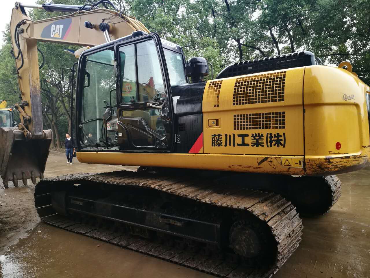 新品上市卡特329D2二手挖機(jī)價格，質(zhì)保一年 包運(yùn)到家 *卡特329D2二手挖掘機(jī)