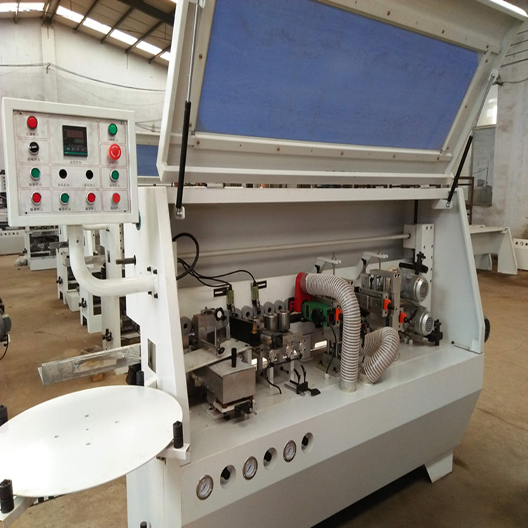 山東木工機械封邊機廠家直銷，山東全自動木工機械封邊機廠家，山東木工機械封邊機價錢