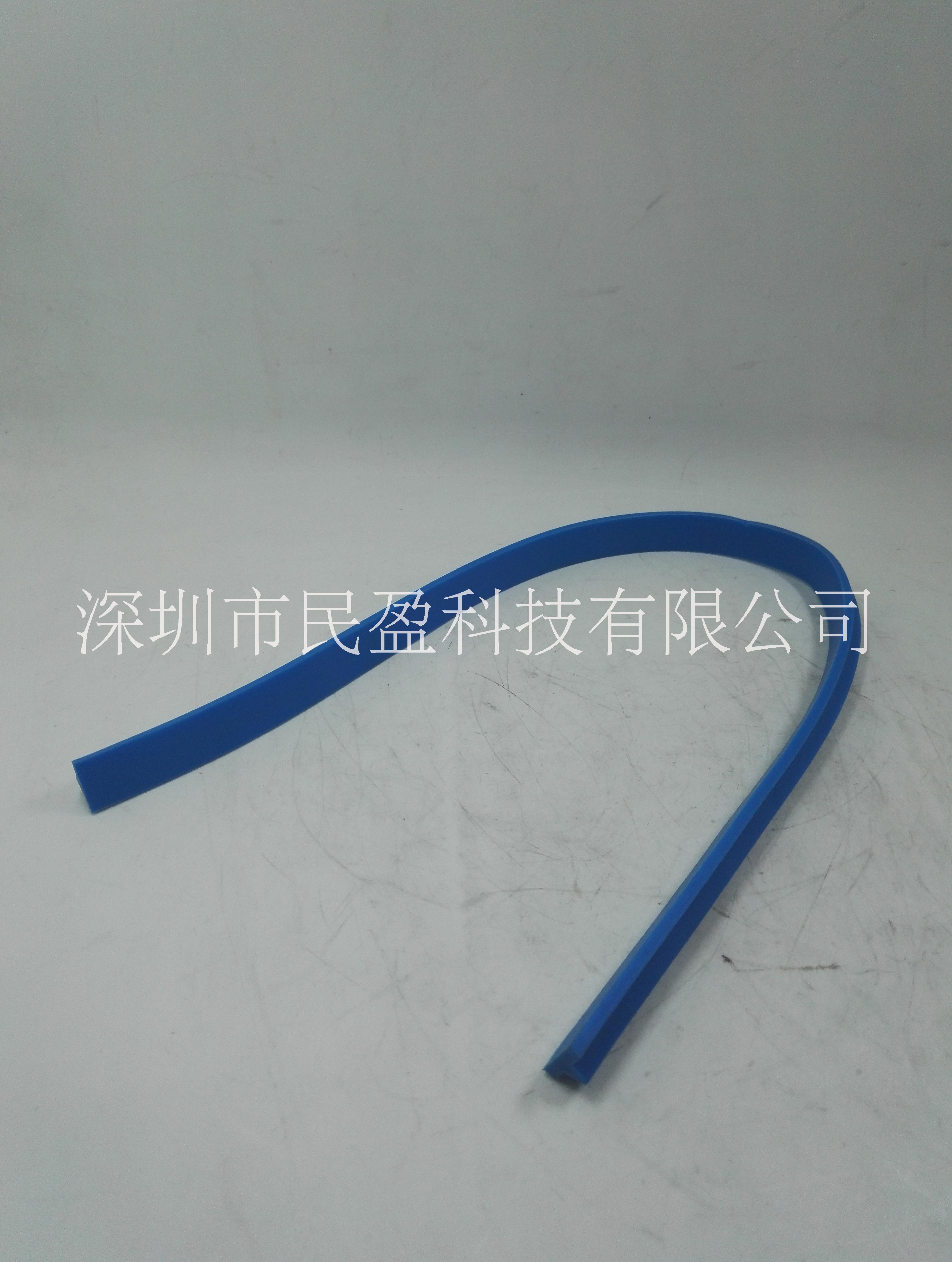 新聯(lián)貼窗機(jī)膠條 無槽膠條  新聯(lián)貼窗機(jī)膠條 無槽膠條