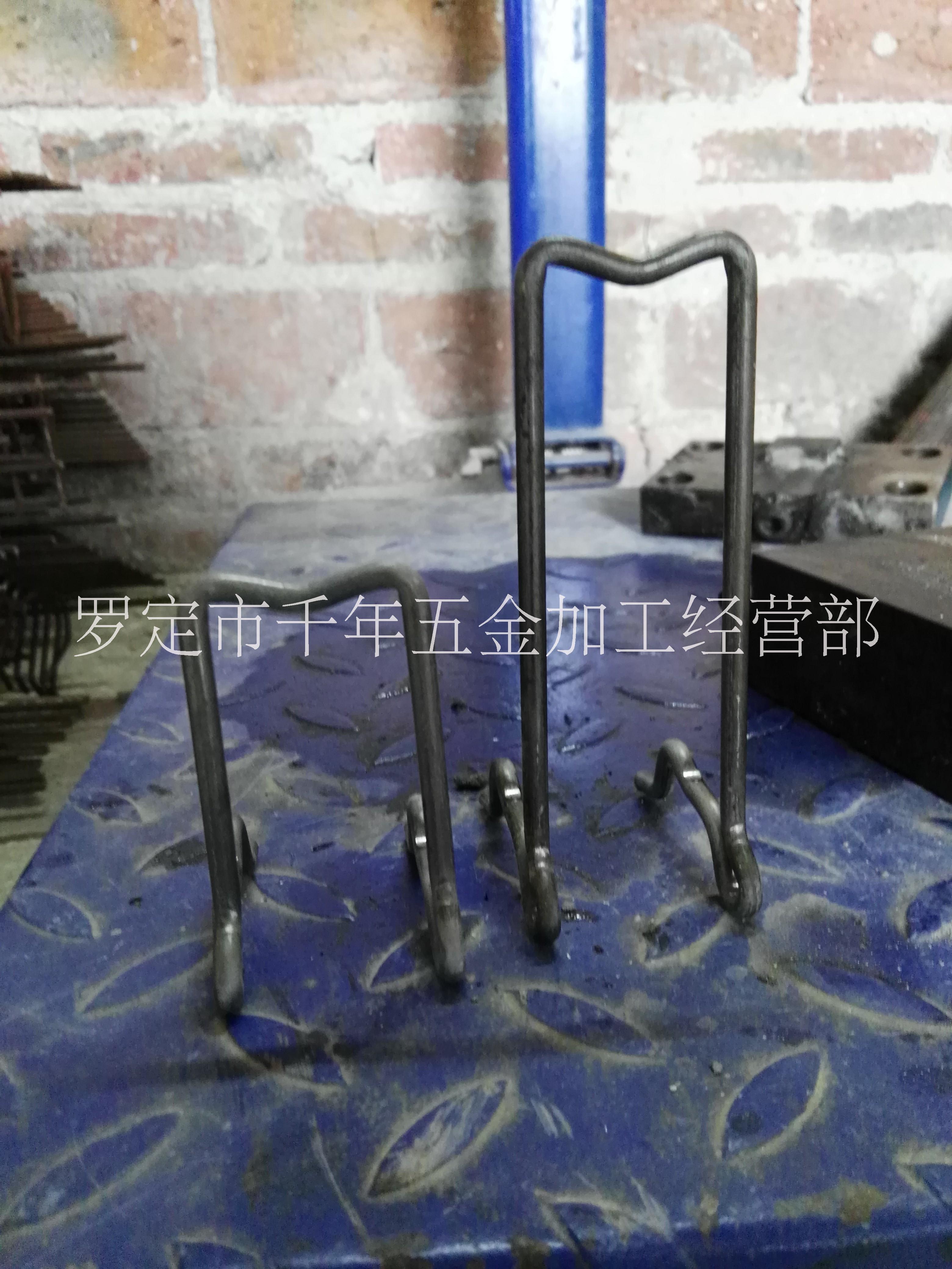廣東廠家13公分加高馬凳 鐵馬櫈 專業(yè)生產(chǎn)雙層一體馬凳 新型 廣東13公分加高馬凳報價