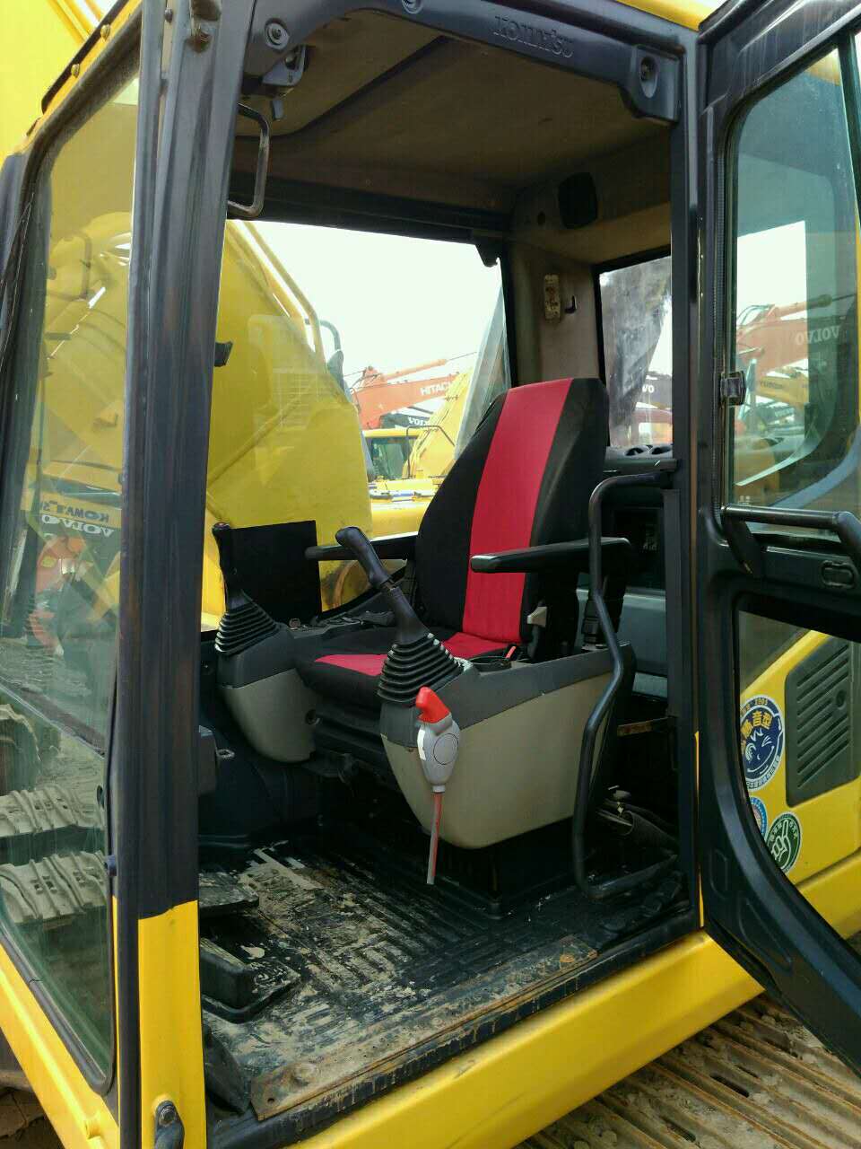 小松pc240二手挖掘機(jī)