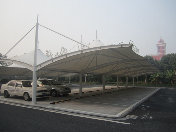 上海加厚加固膜結(jié)構(gòu)車棚訂做價格 設(shè)計定做膜結(jié)構(gòu)車棚 膜結(jié)構(gòu)停車棚