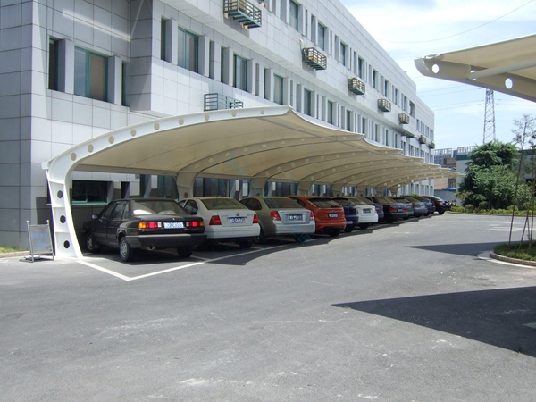 上海加厚加固膜結(jié)構(gòu)車棚訂做價格 設(shè)計定做膜結(jié)構(gòu)車棚 膜結(jié)構(gòu)停車棚