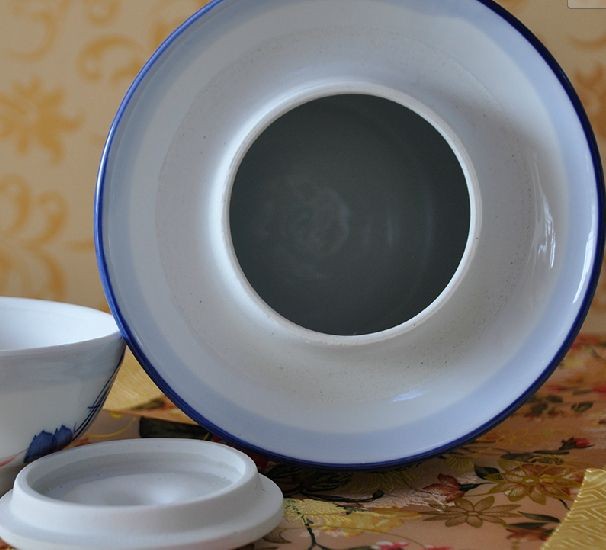 景德鎮(zhèn)廠家直銷青花陶瓷泡菜壇