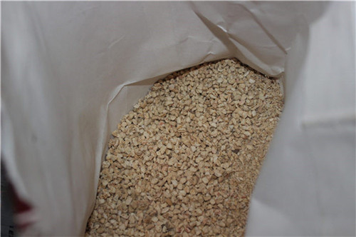 新鄉(xiāng)玉米芯磨料批發(fā) 玉米芯磨料 玉米芯磨料多少錢一斤