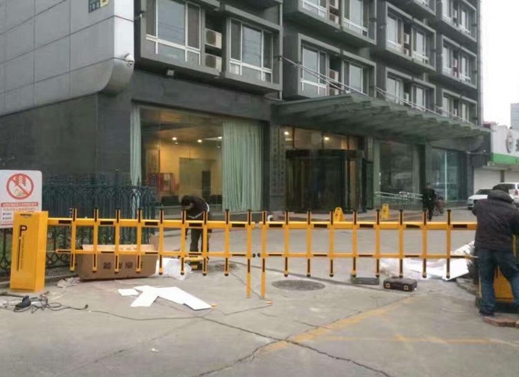 包頭車(chē)牌識(shí)別系統(tǒng)，藍(lán)牙道閘批量定制