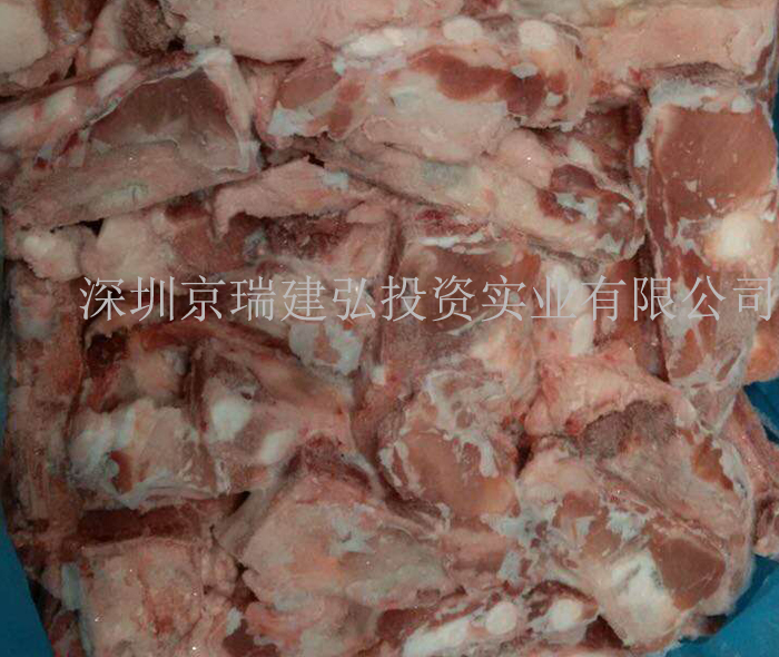 專業(yè)批發(fā)進(jìn)口121廠冷凍豬胸骨 冷凍豬副食品 豬腳等 深圳京瑞一手貨源