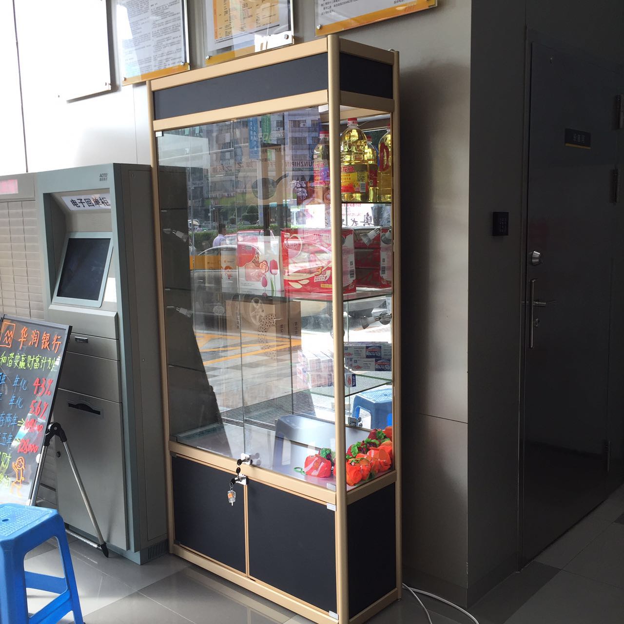 廠家供應深圳倉儲貨架/輕型貨架/超市貨架/鈦合金貨架/重型貨架