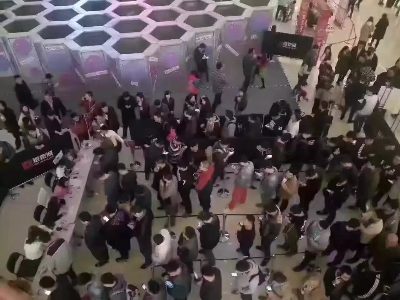 鏡花宮體驗(yàn)租賃蜂巢迷宮出租出售