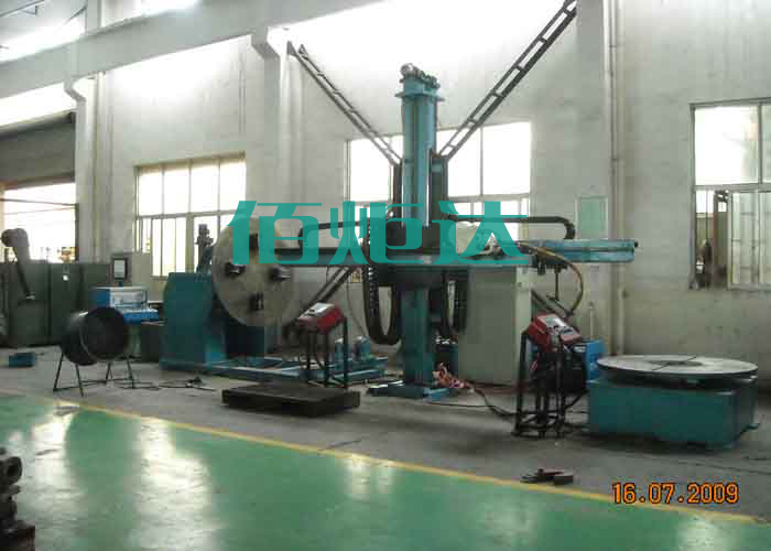 十字型操作機(jī)自動焊接專機(jī)配套產(chǎn)品