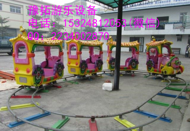 新款豪華軌道小火車四節(jié)十四座 優(yōu)質(zhì)軌道小火車參數(shù)