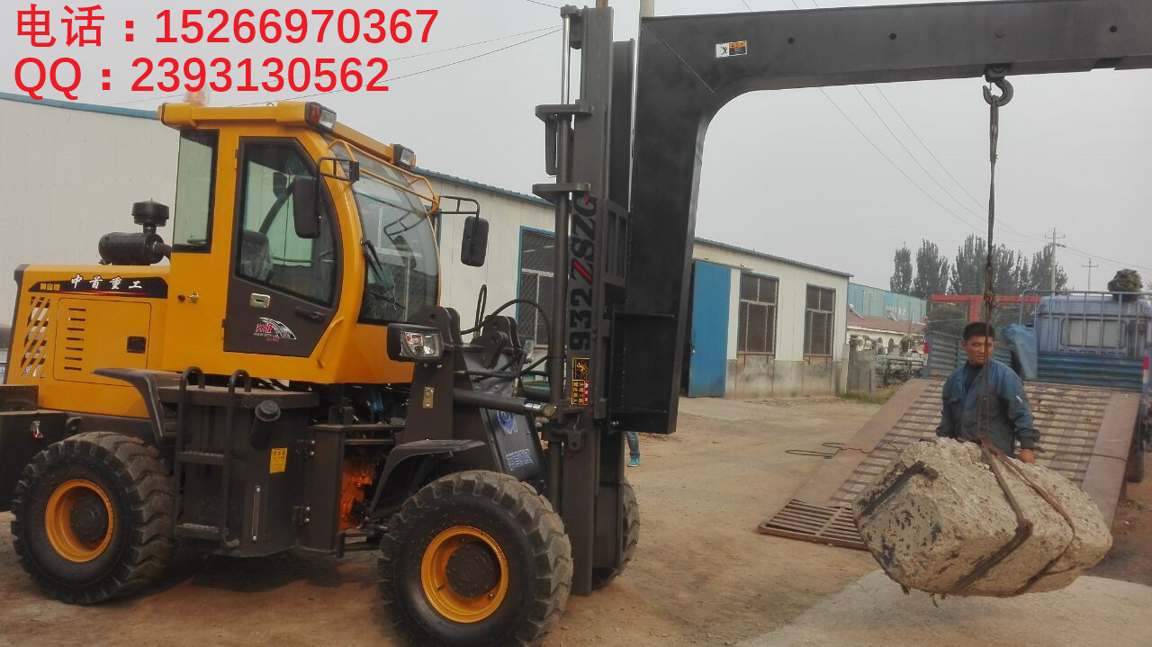 越野四驅(qū)叉車型號齊全價格低視頻圖片廠家直銷全國中首重工品牌 四驅(qū)越野叉車廠家中首重工四驅(qū)叉車生產(chǎn)