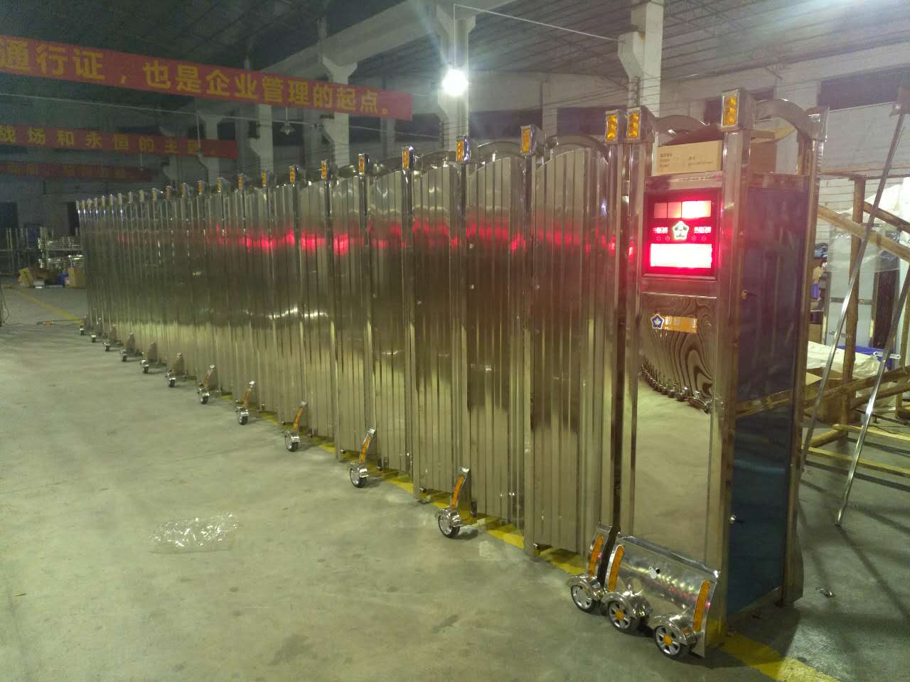 供應(yīng)金昌電動(dòng)伸縮門金昌伸縮門廠家直銷批發(fā)報(bào)價(jià)咨詢電話 湖南電動(dòng)門廠家