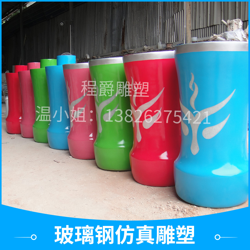 廣州程爵雕塑工藝品玻璃鋼仿真雕塑定制 玻璃鋼雕塑半透光雞尾酒瓶
