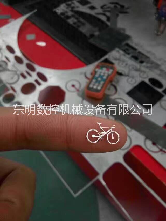 激光切割機 光纖激光切割機