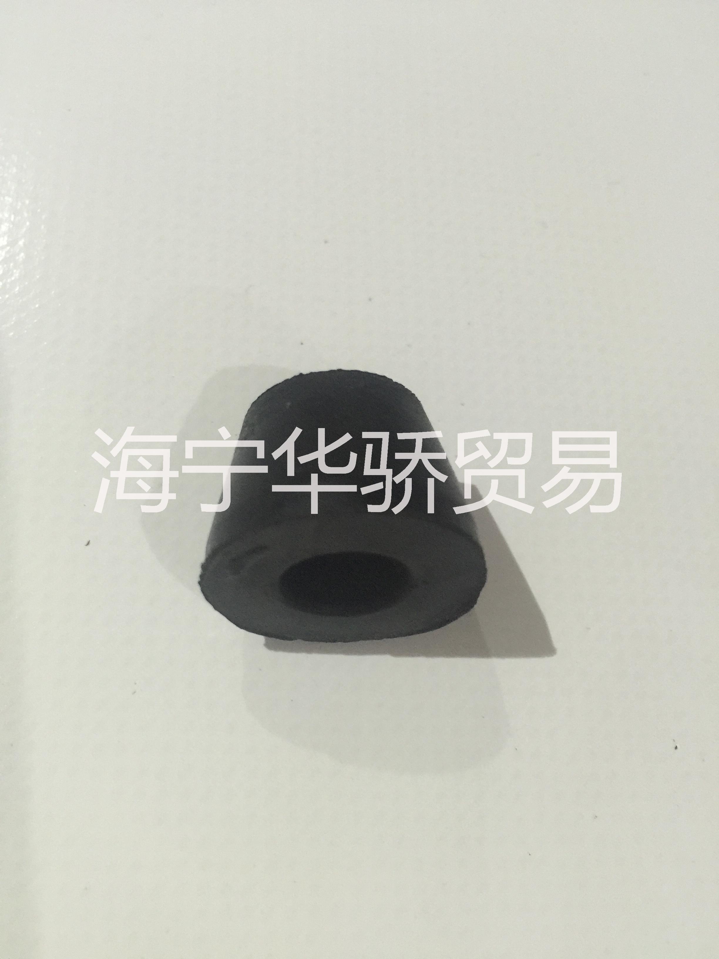 橡膠減振制品 廠家供應(yīng) 可定制大小尺寸顏色 橡膠減振制品彈性好