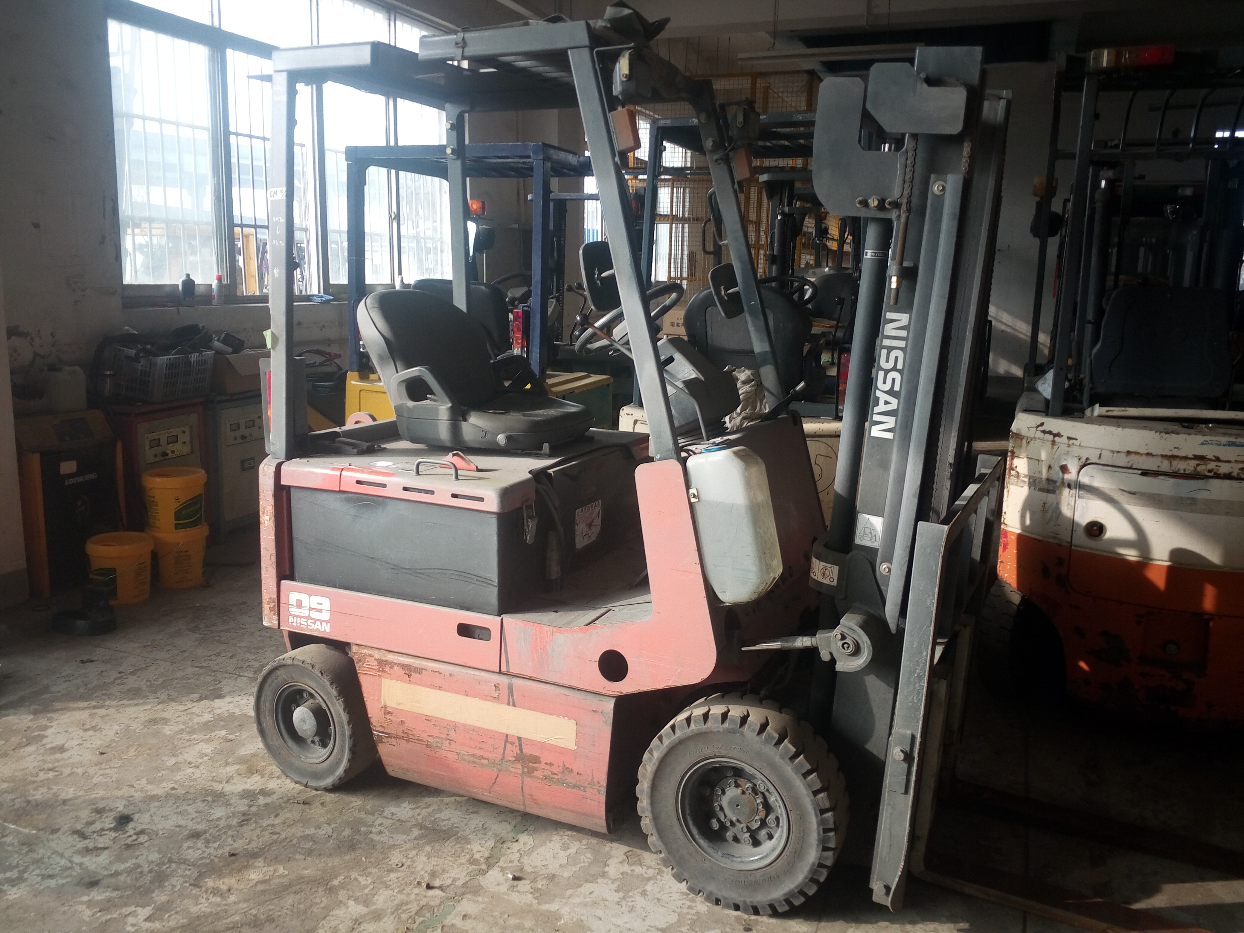 二手龍工叉車(chē)二手柳工叉車(chē)市場(chǎng)直銷(xiāo)