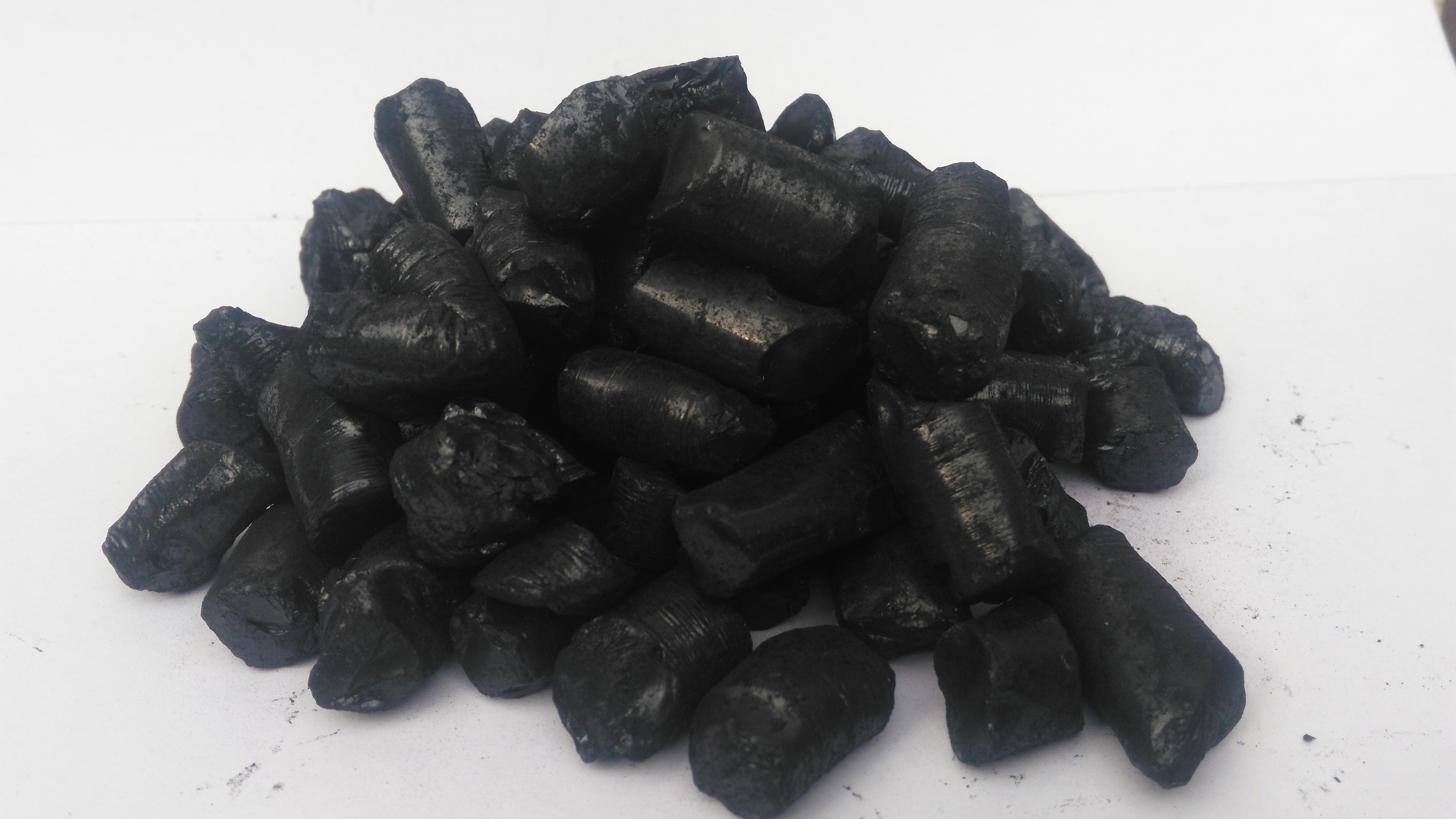 廠家直銷 改質(zhì)瀝青、顆粒瀝青、瀝青粉、保證質(zhì)量