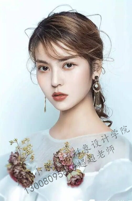 大同小樂化妝美甲紋繡培訓(xùn)學(xué)校，新生報(bào)到 學(xué)化妝，學(xué)美甲，大同化妝學(xué)校