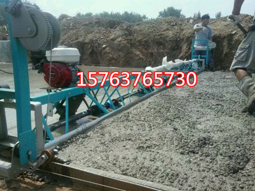 攤鋪機：混凝土路面攤鋪機 水泥路面整平機 振動梁