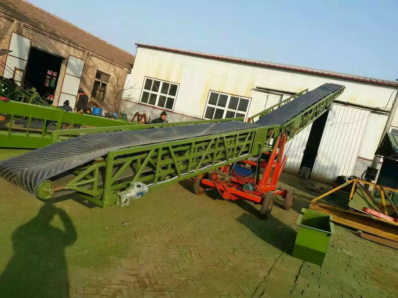 雙翼式輸送機，膠帶雙翼式輸送機