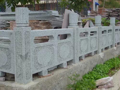 石欄桿