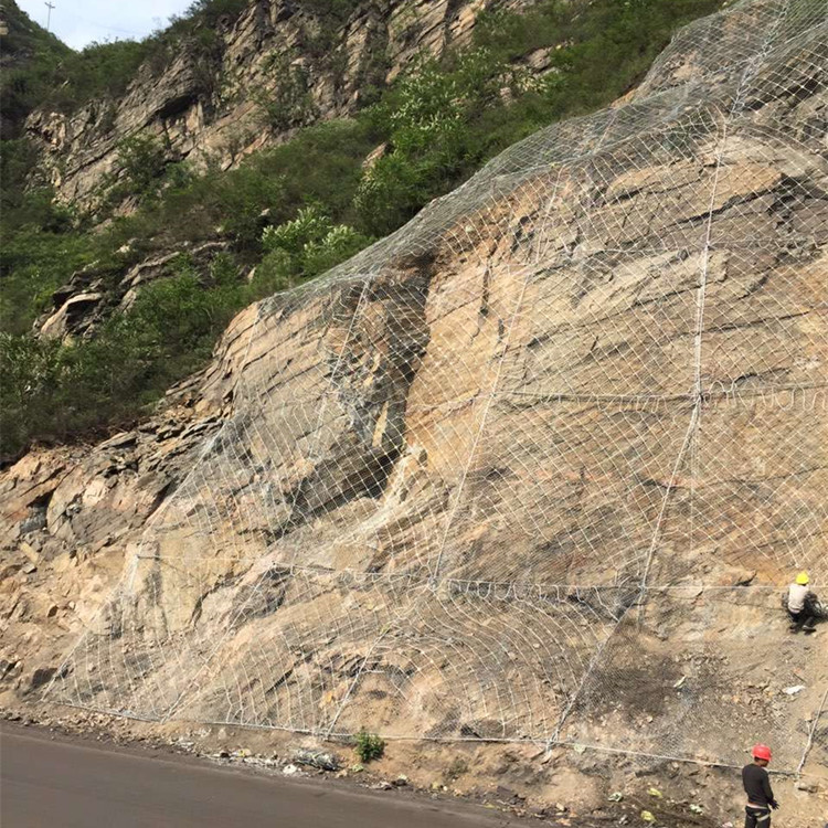 主動護(hù)坡網(wǎng) 護(hù)坡防護(hù)網(wǎng) 保山邊坡防護(hù)網(wǎng)電話 護(hù)坡網(wǎng)用鋼絲繩