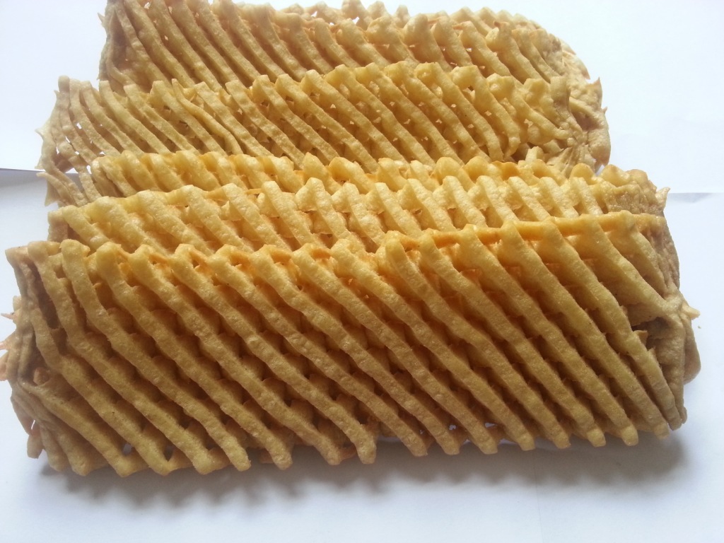 豆腐串批發(fā)廠家油炸干豆腐串加工廠直銷*蘭花干價(jià)格