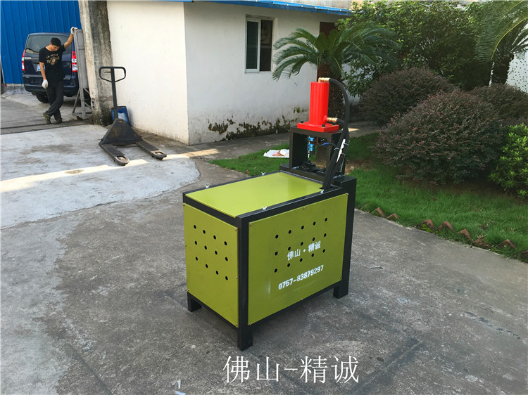 供應(yīng)樓梯沖斜口機沖弧口機沖R口機