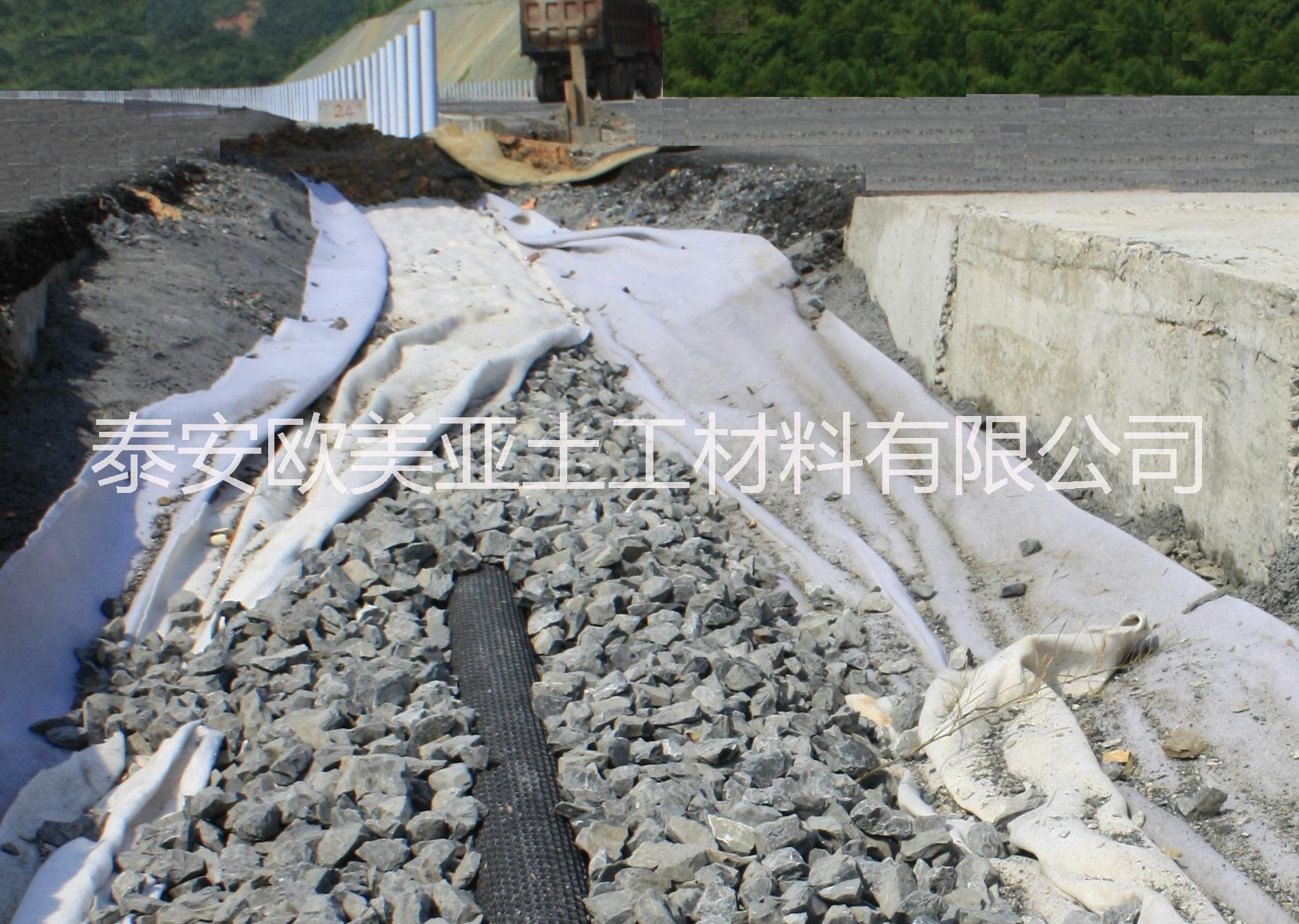 曲紋網(wǎng)狀PE硬式透水管山東廠家直銷 規(guī)格齊全 價(jià)格低 *