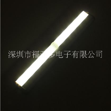 廠家直銷20LED感應(yīng)燈小夜燈廠家USB充電鋰電池櫥柜衣柜燈