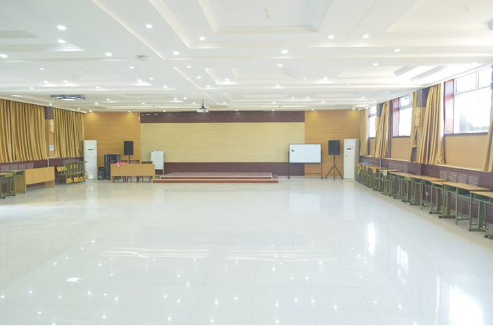 北京軍事化拓展訓(xùn)練_北京新員工軍訓(xùn)