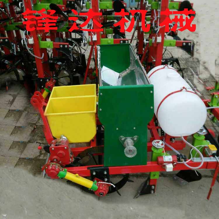 花生播種機 山東四輪花生播種機 花生播種機熱銷